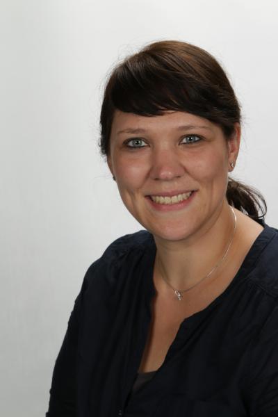 Frau Daniela Körfer (KOF)