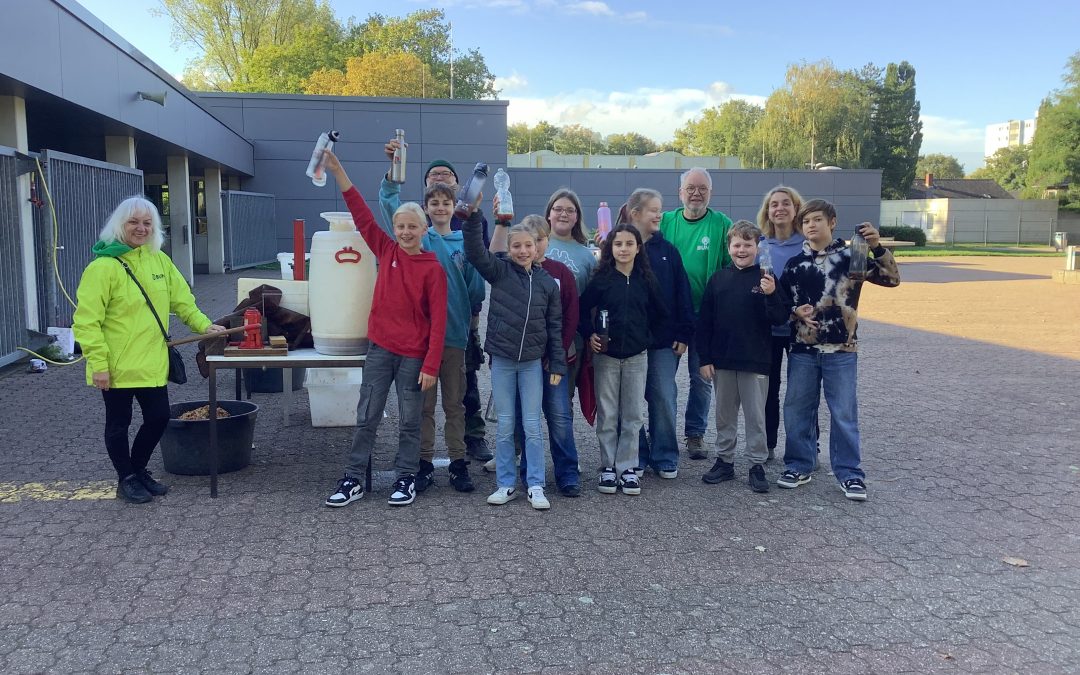 Apfelsaft-Tag am 23.09.25 im Jahrgang 6 mit dem BUND